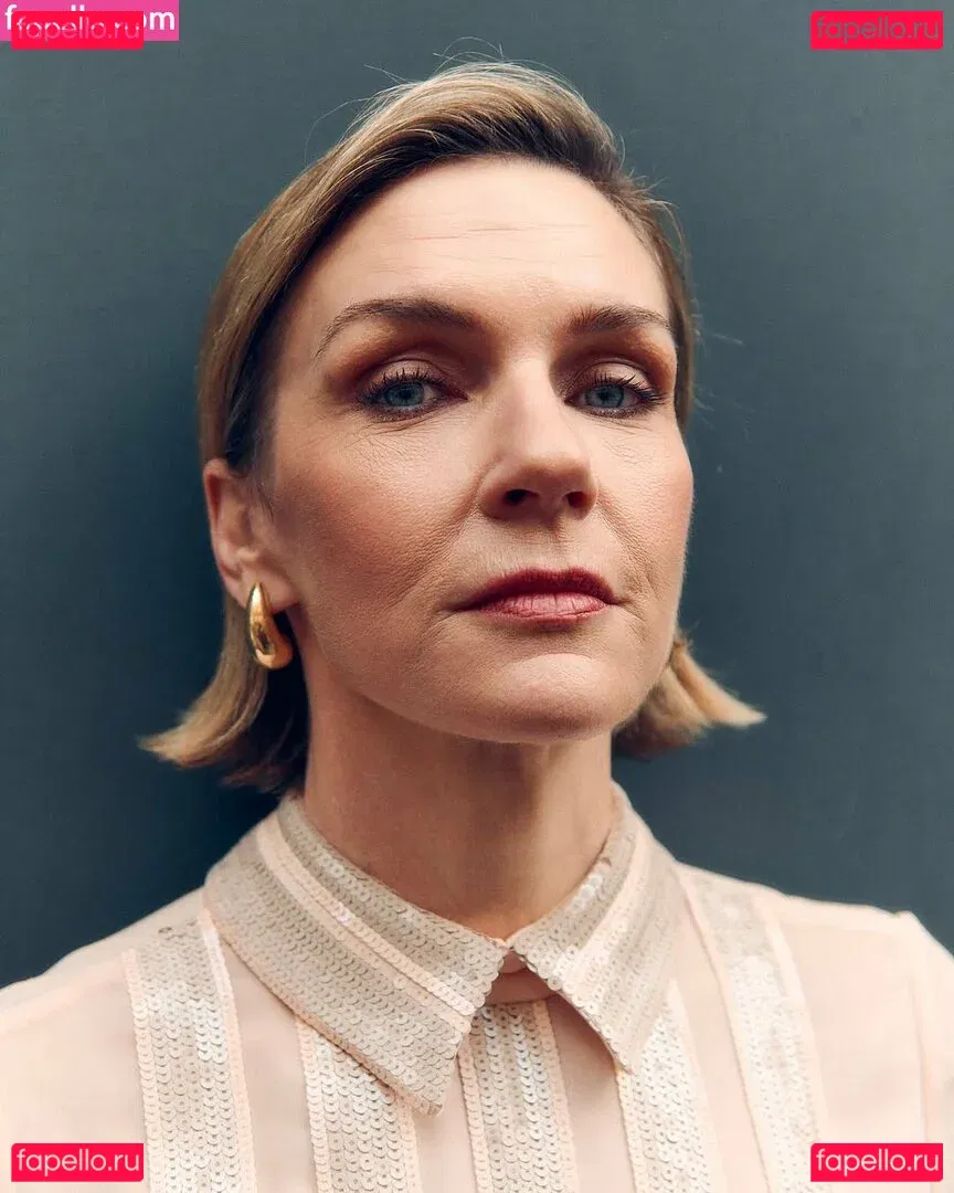 Rhea Seehorn Onlyfans Photo Gallery 