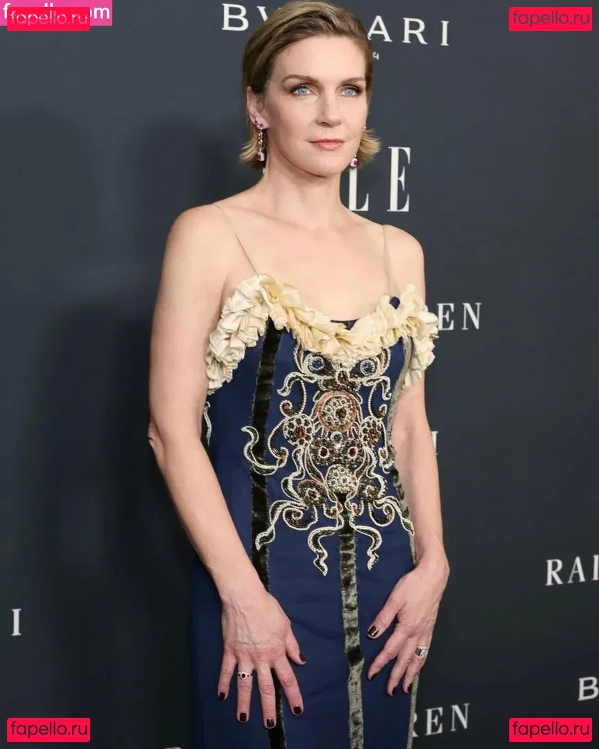 Rhea Seehorn Onlyfans Photo Gallery 