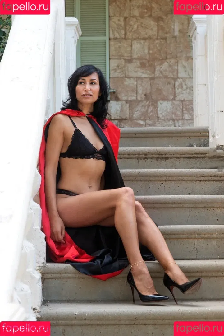 Yana Sunrise Onlyfans Photo Gallery 