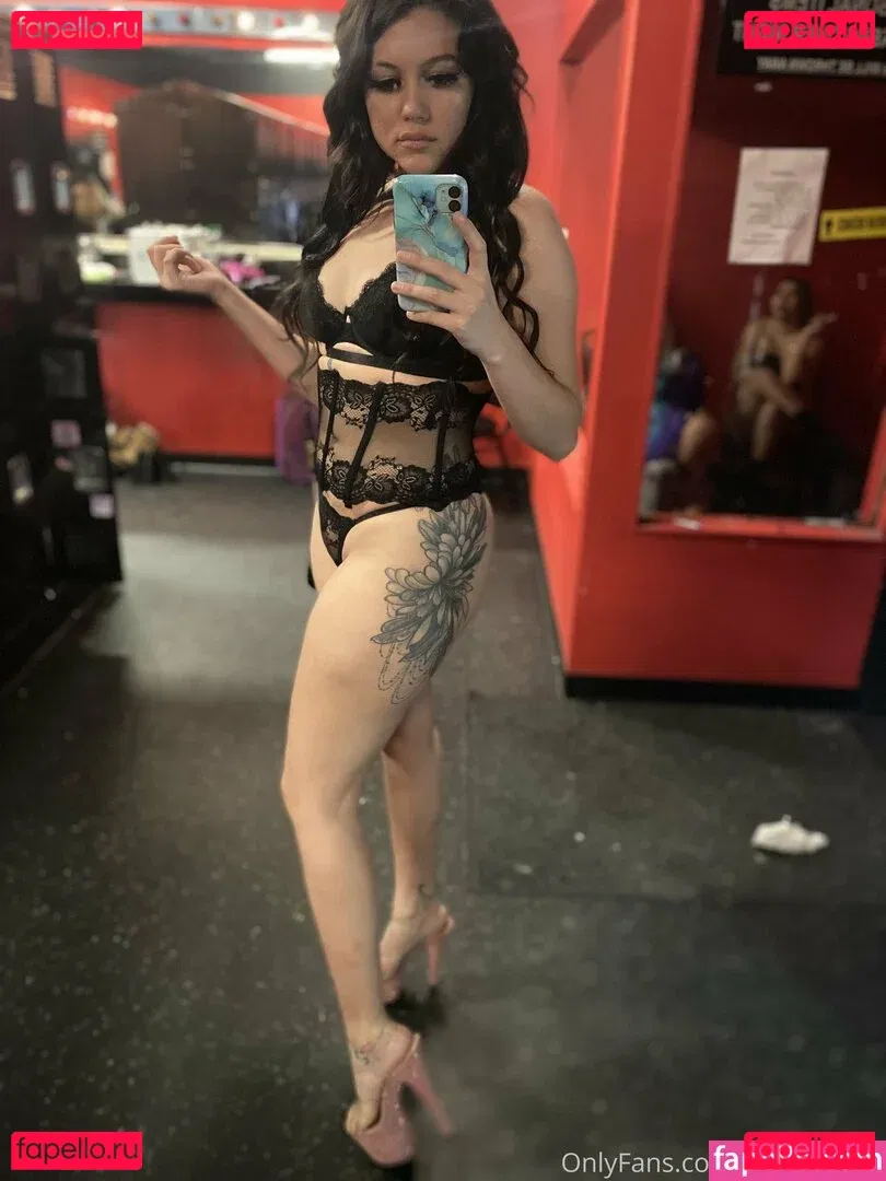 queen6cilla Onlyfans Photo Gallery 