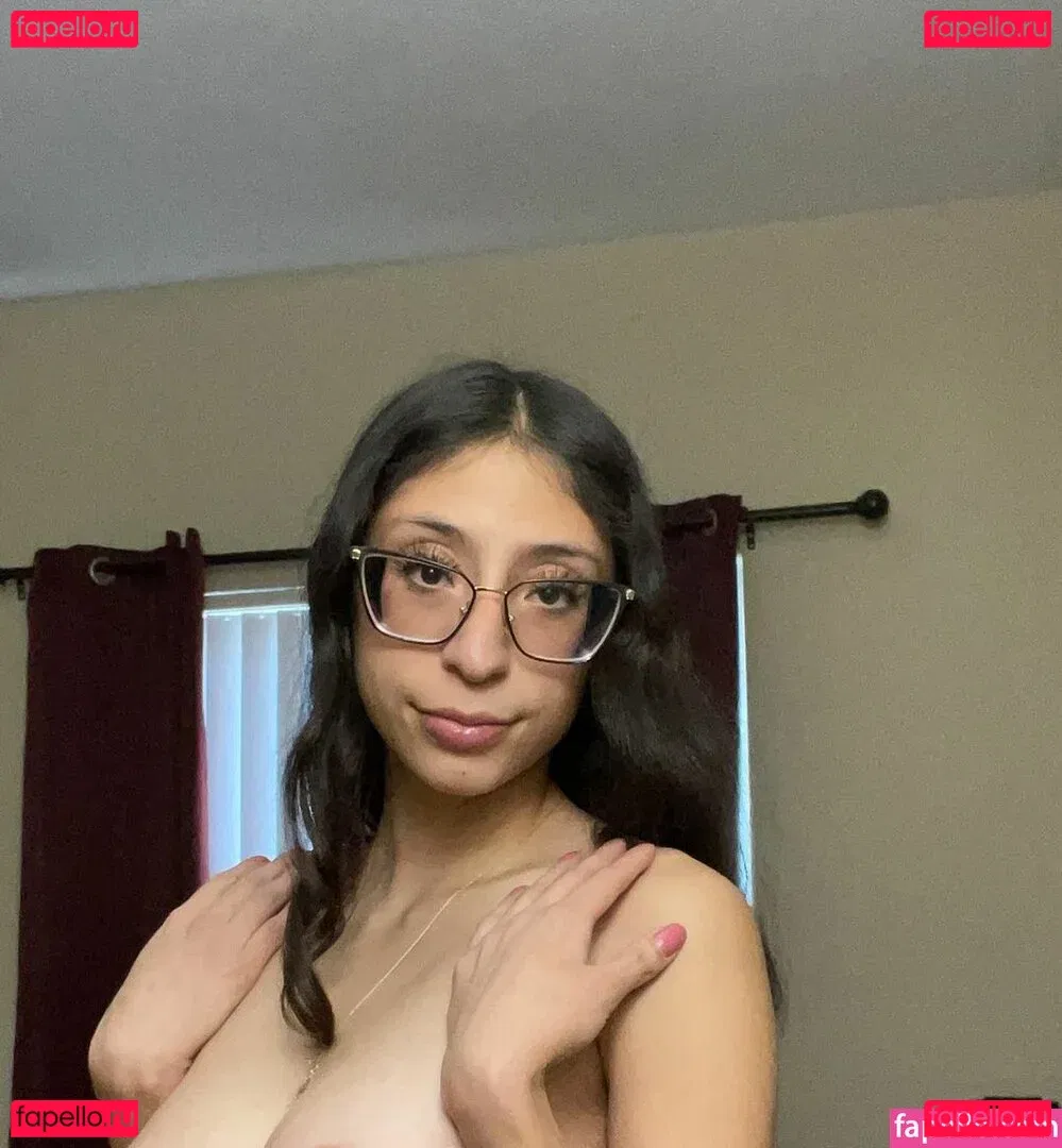 Sona Bella Onlyfans Photo Gallery 