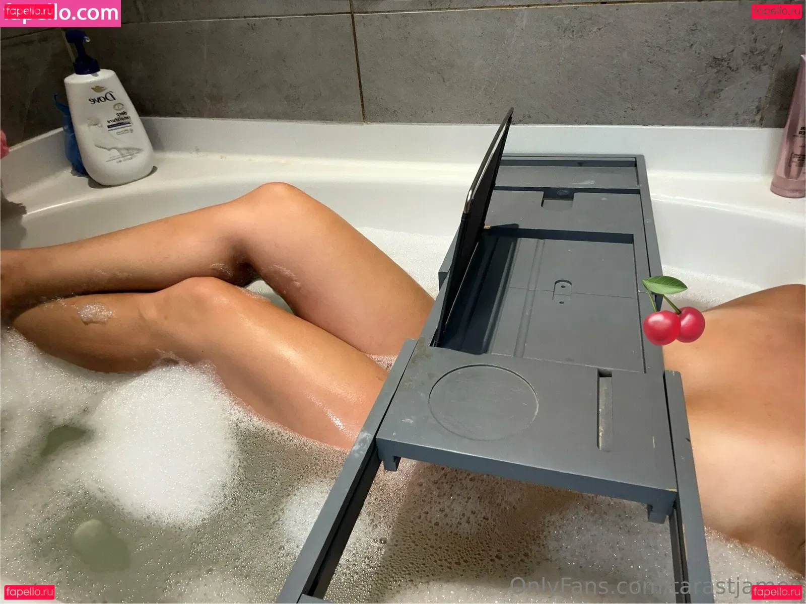 tarastjames Onlyfans Photo Gallery 