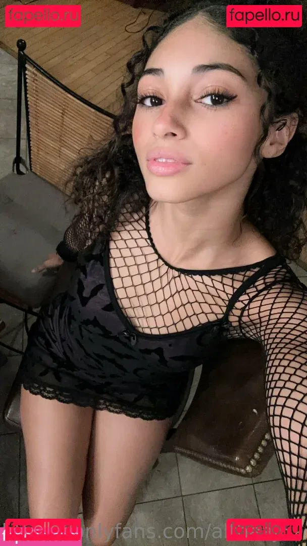 altheaj69 Onlyfans Photo Gallery 