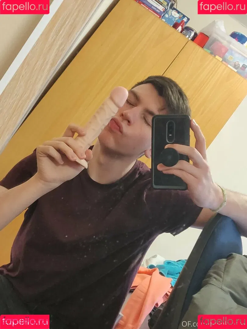 twink_max Onlyfans Photo Gallery 