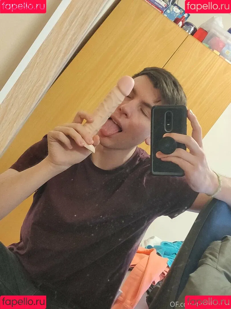 twink_max Onlyfans Photo Gallery 