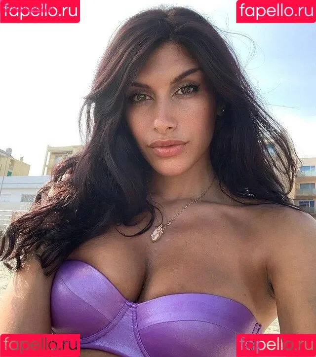 Karolina Surpi Onlyfans Photo Gallery 