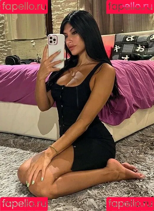 Karolina Surpi Onlyfans Photo Gallery 