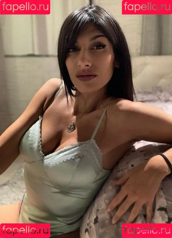 Karolina Surpi Onlyfans Photo Gallery 