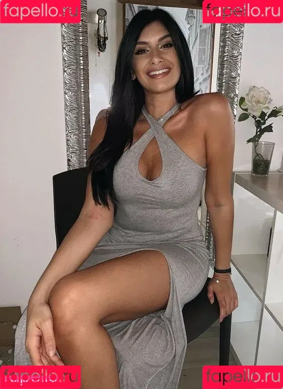 Karolina Surpi Onlyfans Photo Gallery 