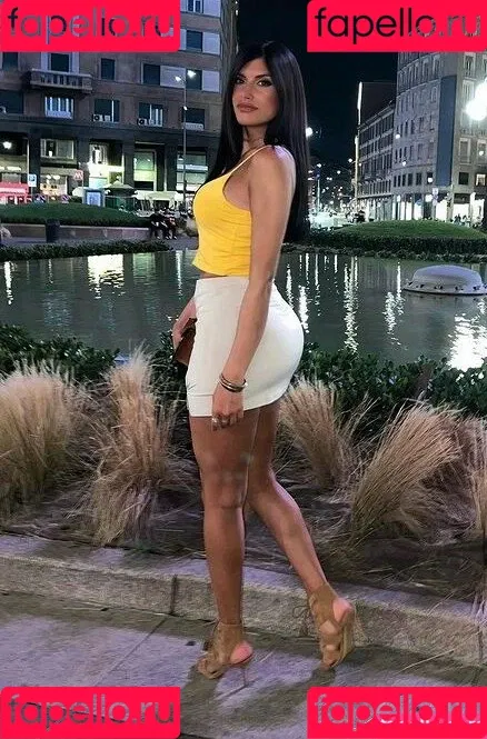 Karolina Surpi Onlyfans Photo Gallery 