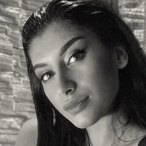 Karolina Surpi Onlyfans Photo Gallery 