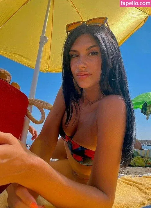 Karolina Surpi Onlyfans Photo Gallery 