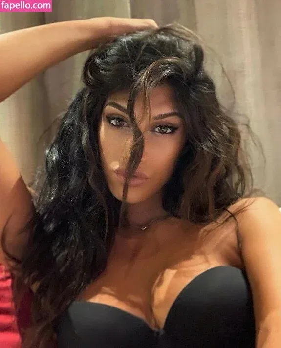 Karolina Surpi Onlyfans Photo Gallery 