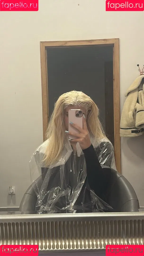 littletinyblonde Onlyfans Photo Gallery 