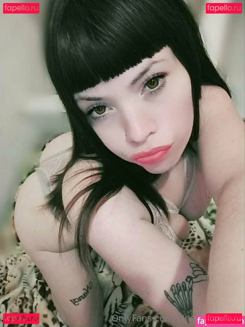 ninamartine23 Onlyfans Photo Gallery 