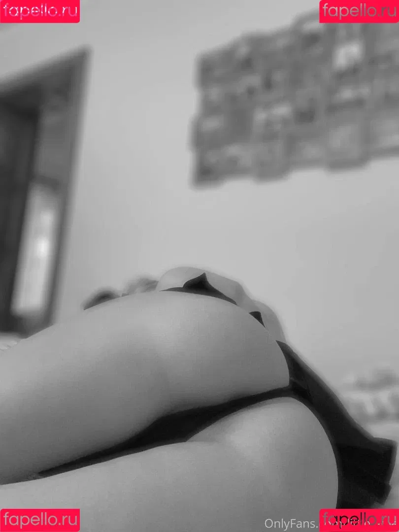 your_little_evie Onlyfans Photo Gallery 