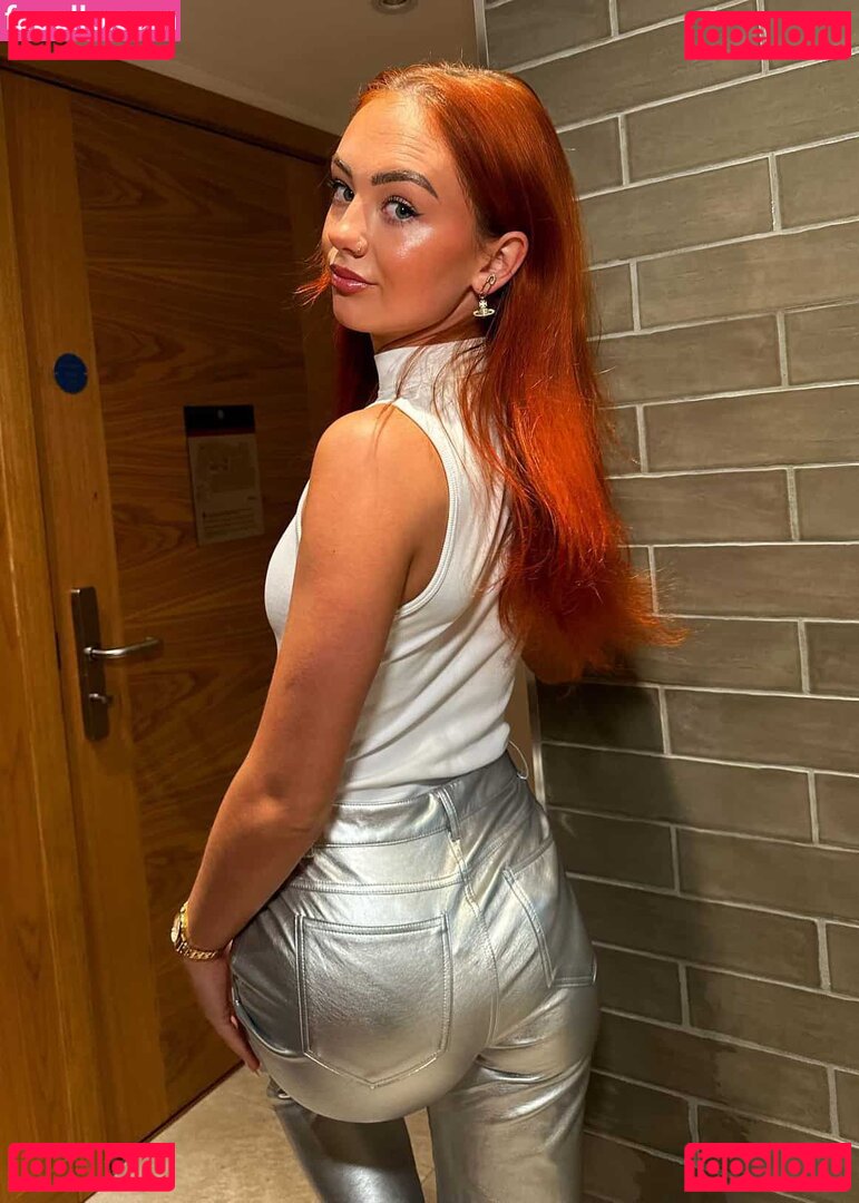 Lauren Whelan Nude Onlyfans Photo 28