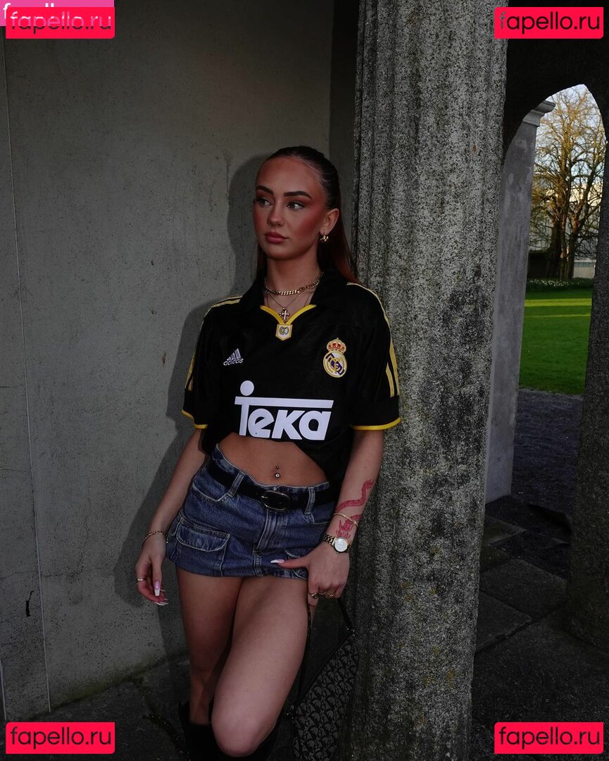 Lauren Whelan Nude Onlyfans Photo 20