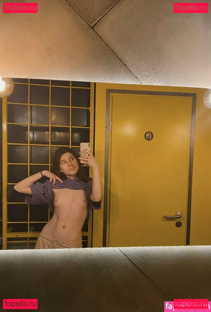 PutinLoxEbany Onlyfans Photo Gallery 