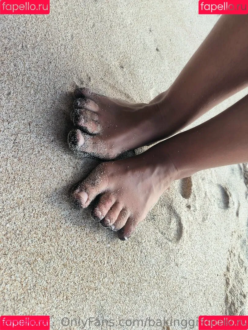 bakinggiantbuns Onlyfans Photo Gallery 