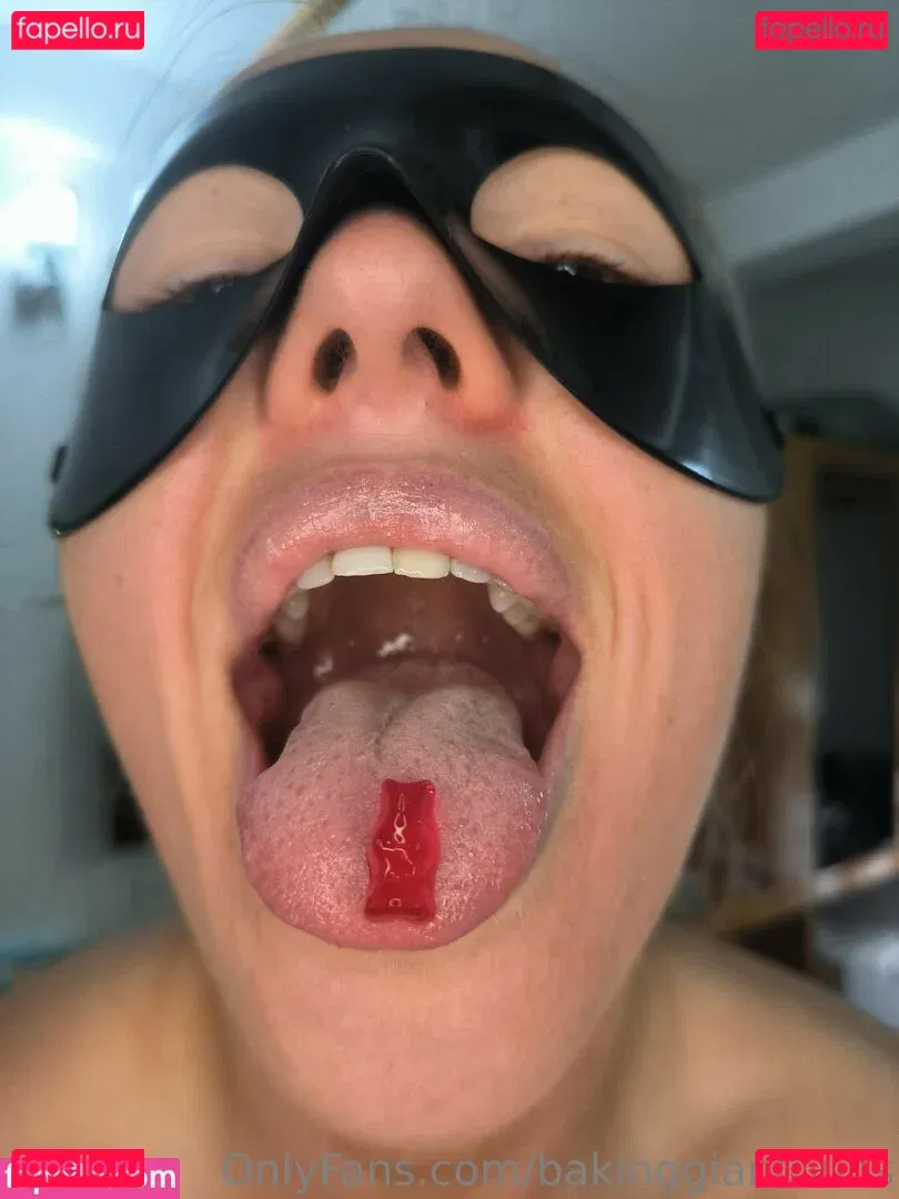 bakinggiantbuns Onlyfans Photo Gallery 