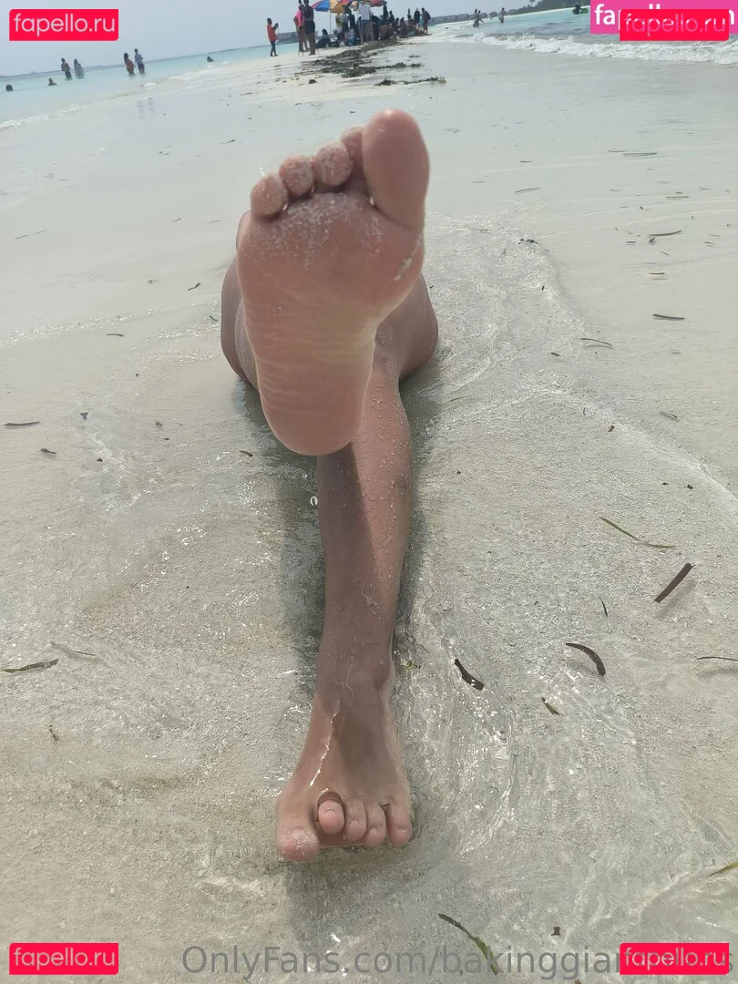 bakinggiantbuns Onlyfans Photo Gallery 