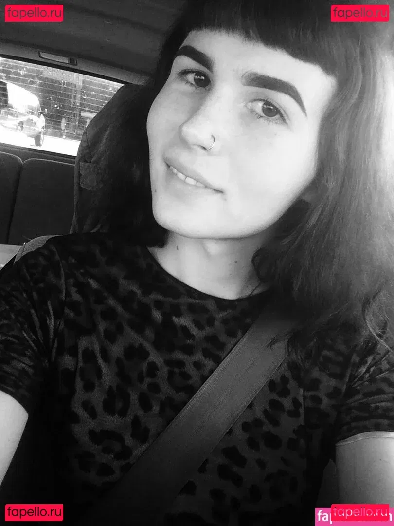 lilliannee Onlyfans Photo Gallery 