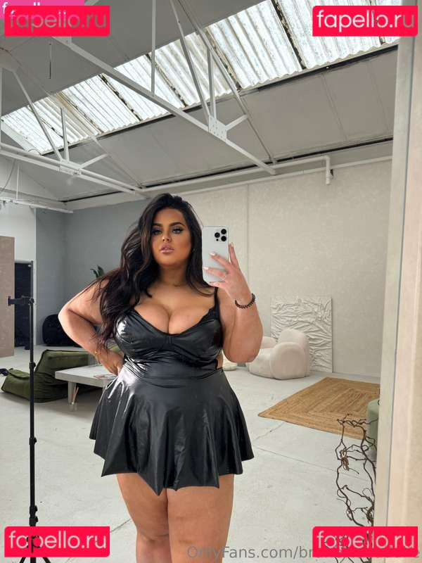 Miss Chloe Nude Onlyfans Photo 25