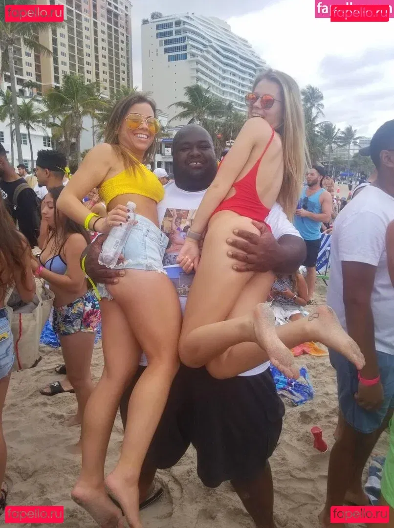 Brianna Yagos Onlyfans Photo Gallery 