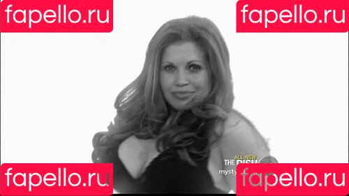 Danielle Fishel Onlyfans Photo Gallery 