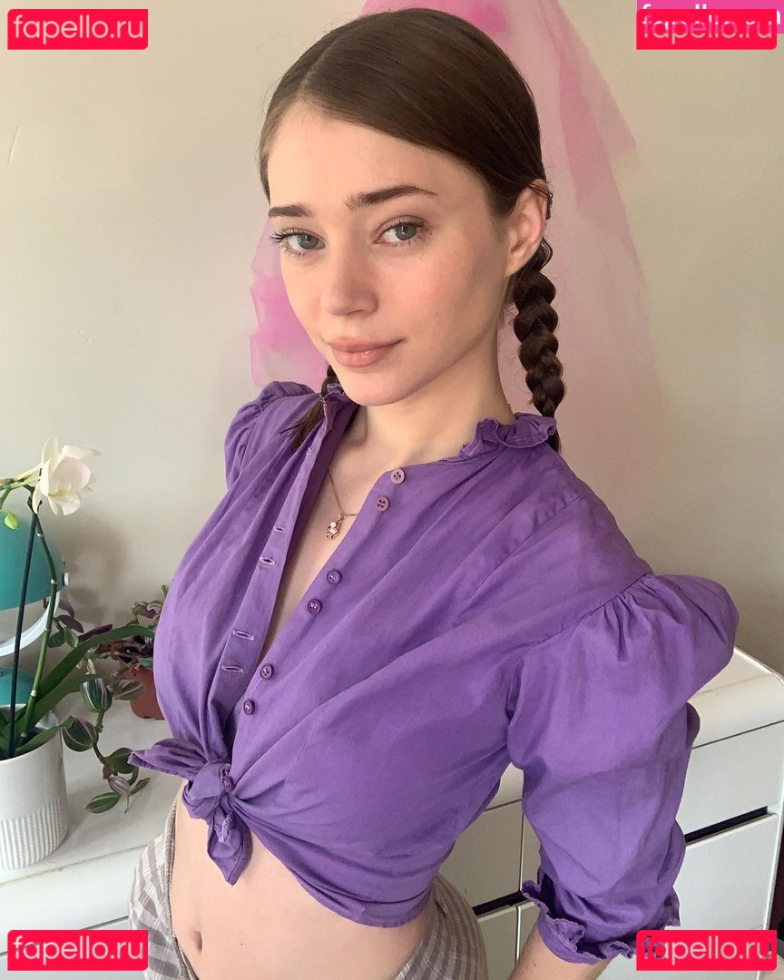 Delpear Nude Onlyfans Photo 8