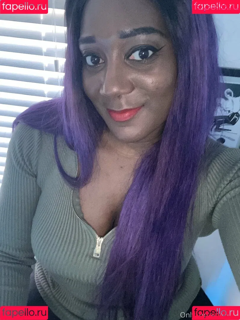 mslorraineldn Onlyfans Photo Gallery 