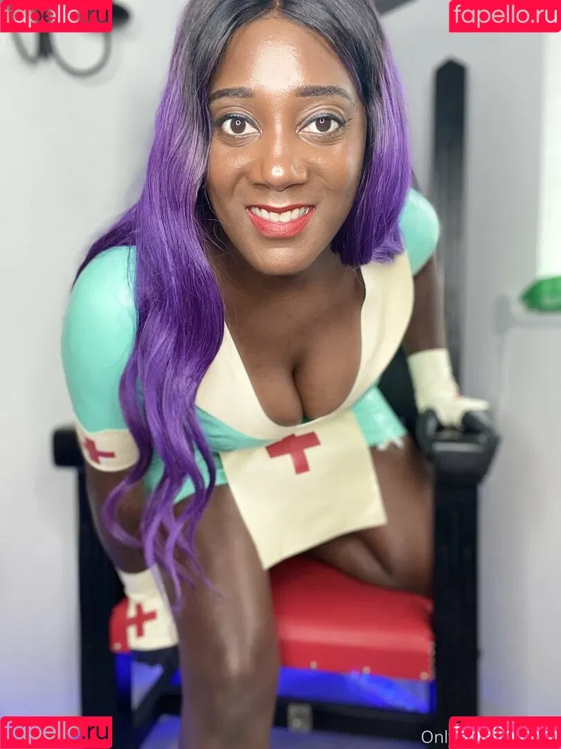 mslorraineldn Onlyfans Photo Gallery 