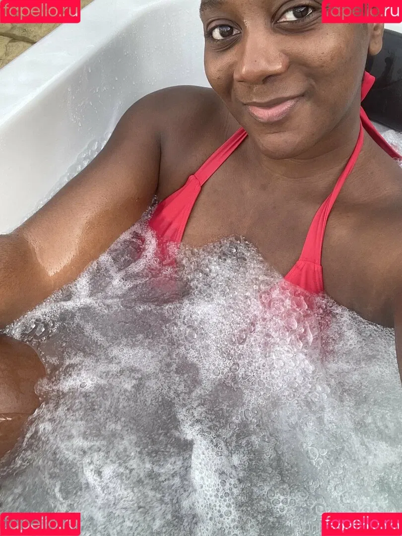 mslorraineldn Onlyfans Photo Gallery 