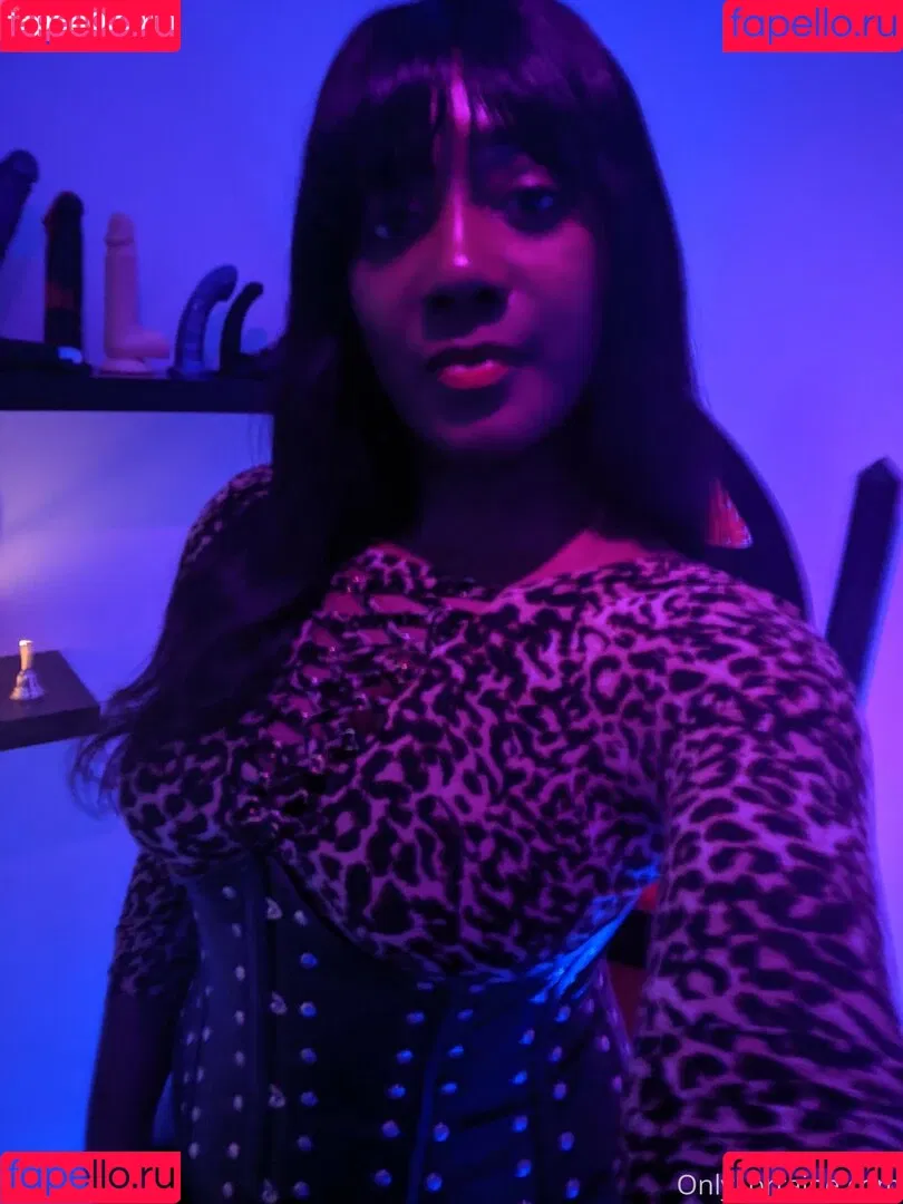 mslorraineldn Onlyfans Photo Gallery 