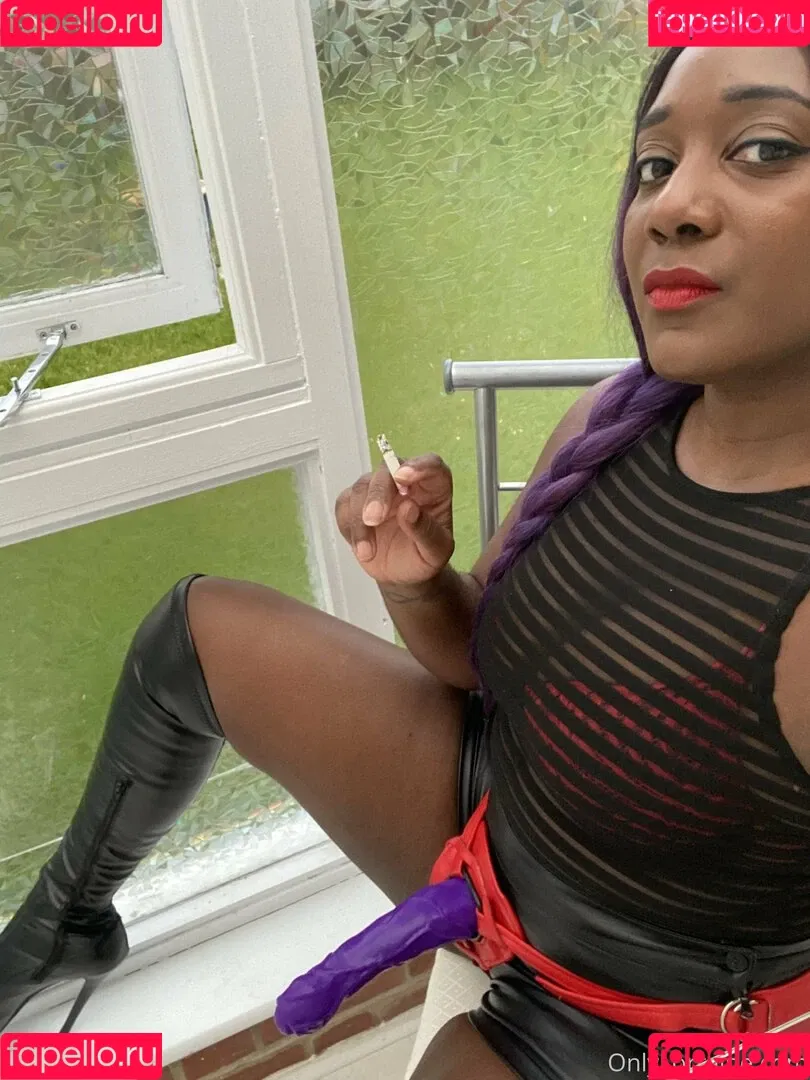mslorraineldn Onlyfans Photo Gallery 