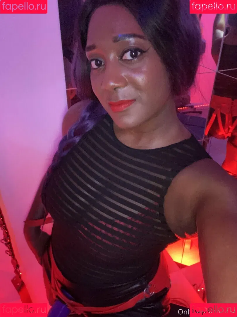 mslorraineldn Onlyfans Photo Gallery 