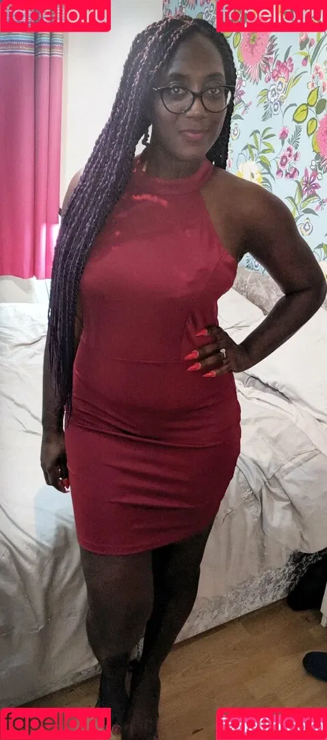mslorraineldn Onlyfans Photo Gallery 