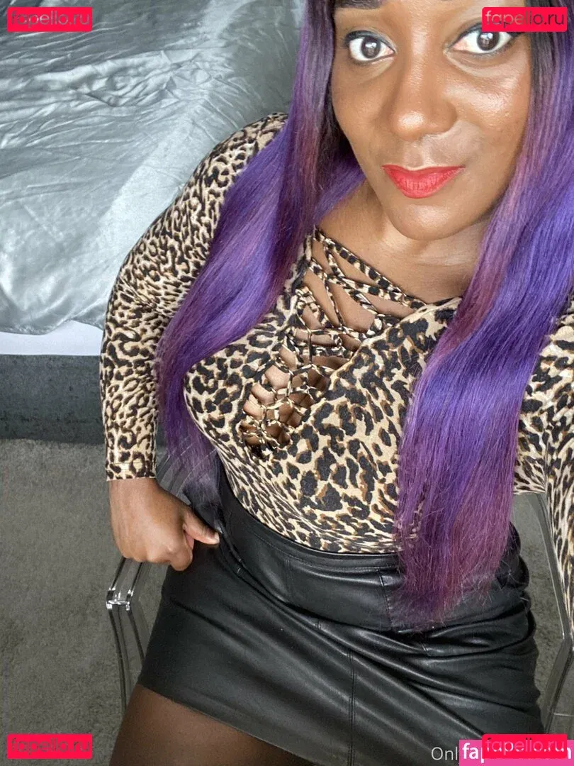 mslorraineldn Onlyfans Photo Gallery 