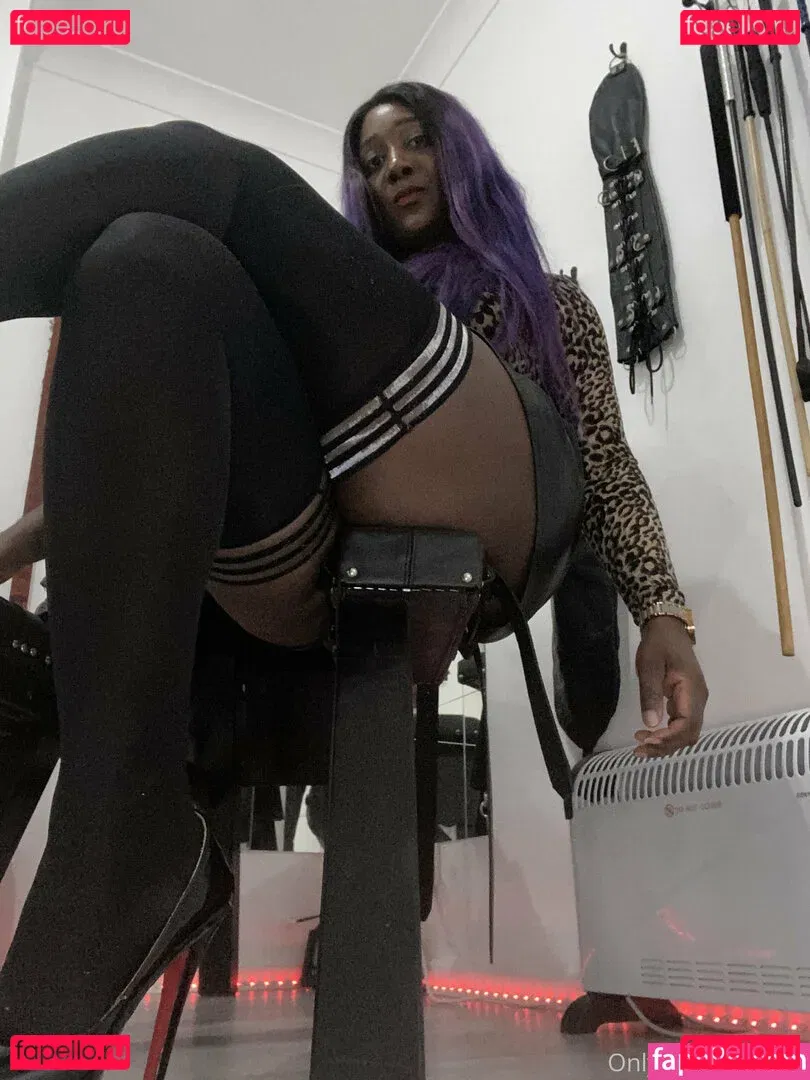 mslorraineldn Onlyfans Photo Gallery 