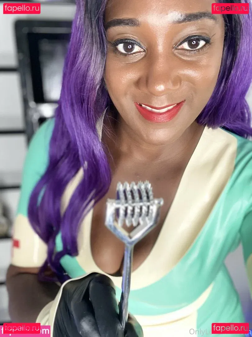 mslorraineldn Onlyfans Photo Gallery 