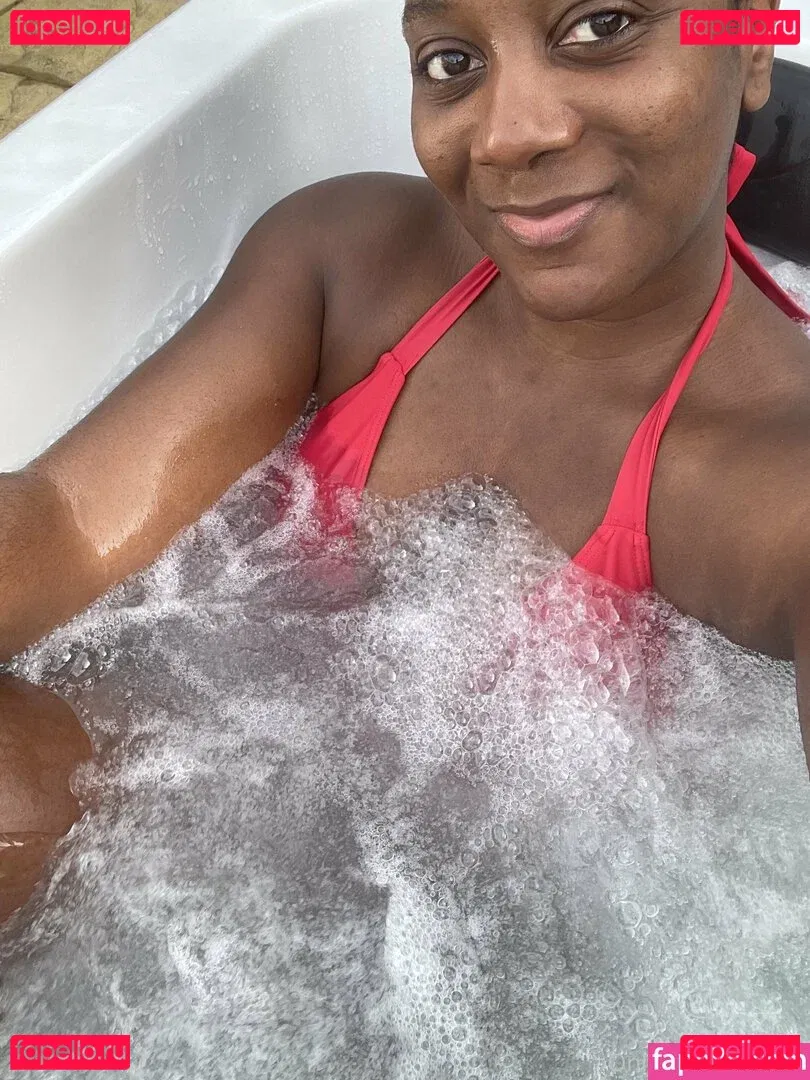 mslorraineldn Onlyfans Photo Gallery 