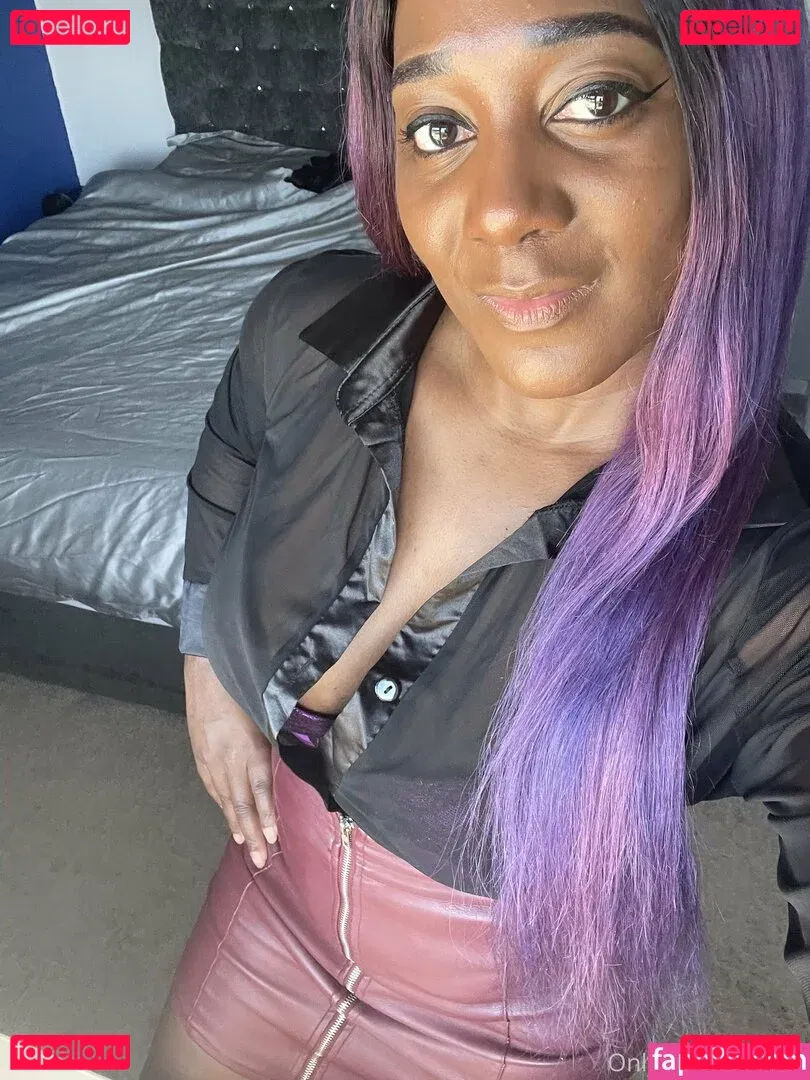 mslorraineldn Onlyfans Photo Gallery 