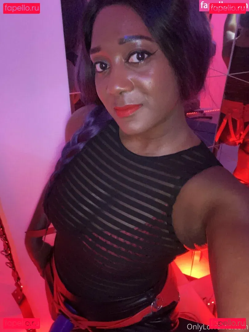 mslorraineldn Onlyfans Photo Gallery 