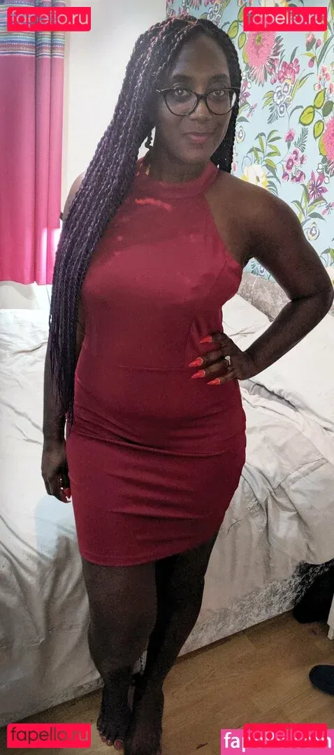 mslorraineldn Onlyfans Photo Gallery 