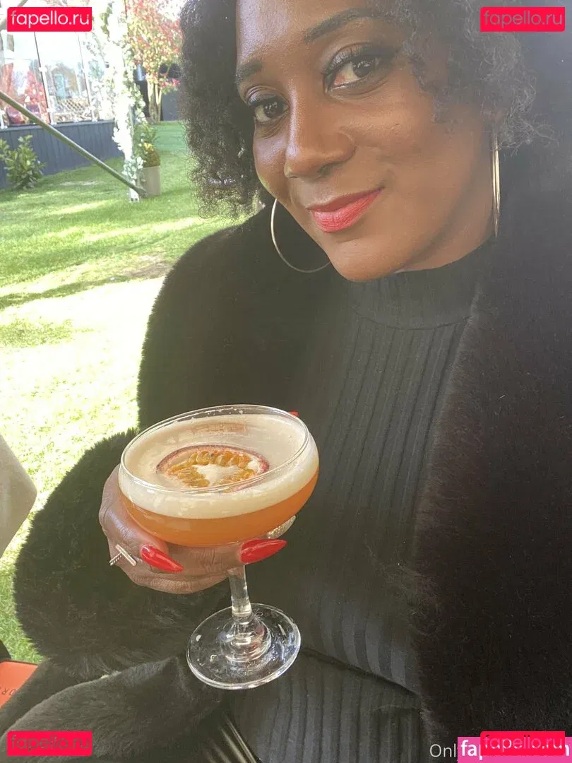 mslorraineldn Onlyfans Photo Gallery 