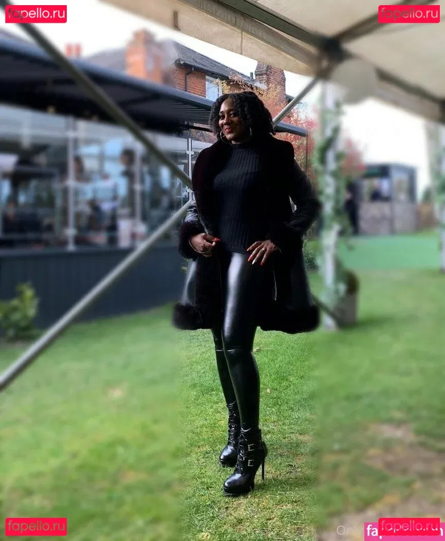 mslorraineldn Onlyfans Photo Gallery 