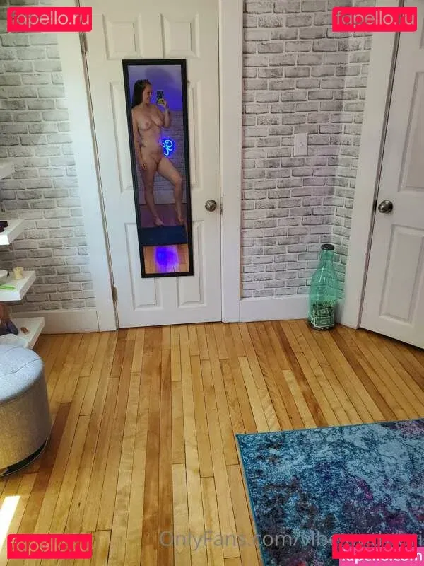 vibeswithtori Onlyfans Photo Gallery 