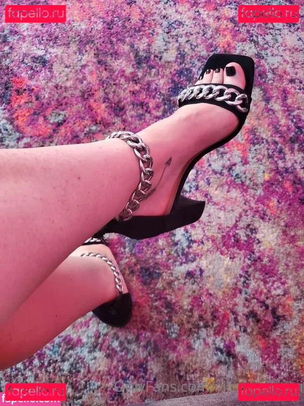 vibeswithtori Onlyfans Photo Gallery 