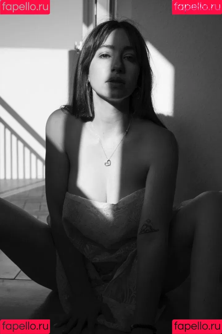 Lada Amores Onlyfans Photo Gallery 
